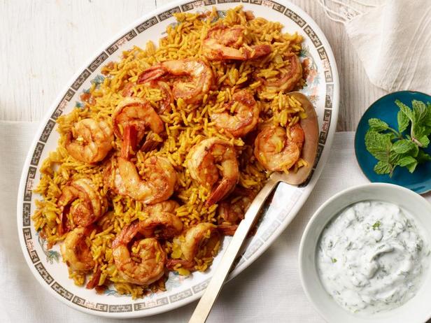 Wie man indisches Garnelen-Biryani im Schongarer zubereitet