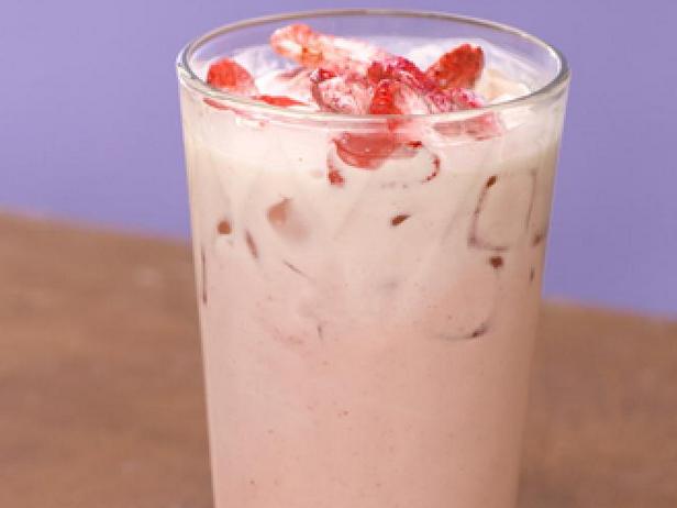 Zubereitung - Pink Drink (Ketodiät)