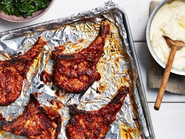 Zubereitung - Schweinekoteletts mit natürlicher Ahornglasur und Chipotle-Geschmack