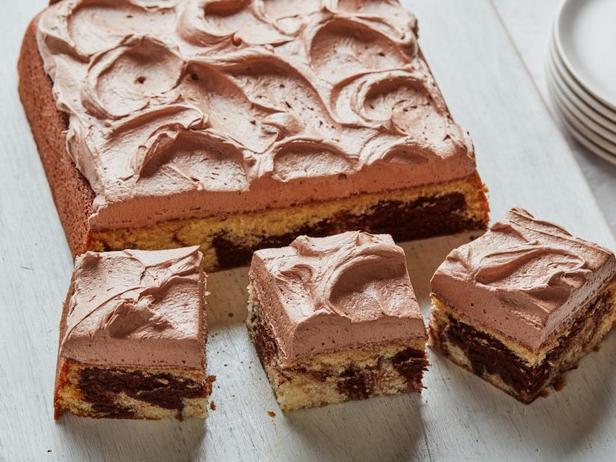 Wie man einen Schokoladenmarmorkuchen zubereitet