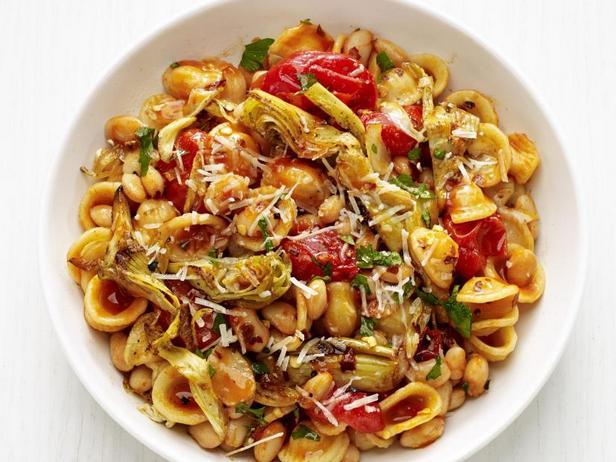 Πώς να φτιάξετε ζυμαρικά Orecchiette με αγκινάρες