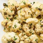 Blumenkohl in Butter mit Zitrone und Kapern