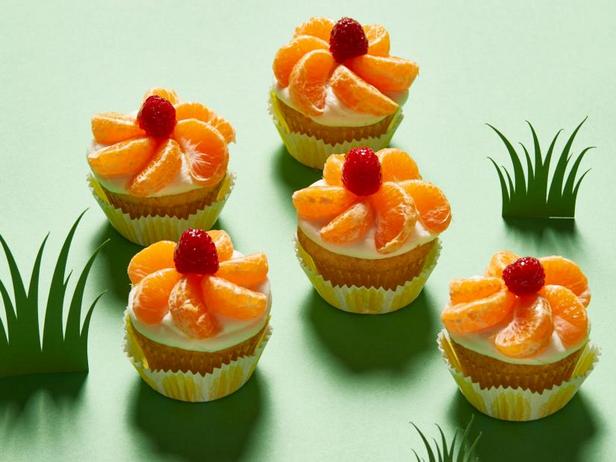 Come preparare cupcake a forma di fiore d'arancio