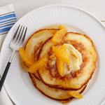 Pfannkuchen mit Orangenkonfitüre