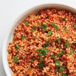 Ptitim in Tomatensoße