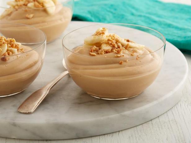 Wie man Erdnussbutter-Bananenpudding zubereitet
