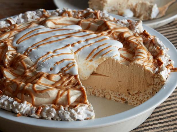 So bereiten Sie einen Erdnussbutter-Marshmallow-Kuchen ohne Backen zu