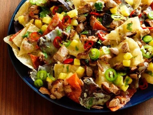 Come preparare i nachos piccanti con maiale e ananas