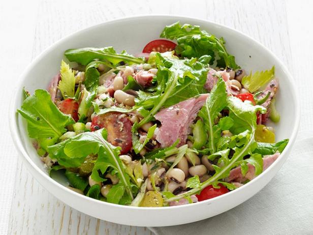 Zubereitung - Salat mit schwarzen Augenbohnen und geräuchertem Truthahn