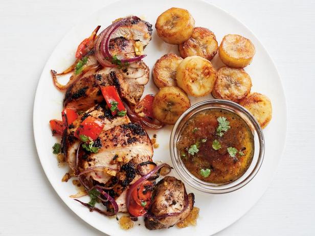 วิธีทำ - ไก่ผัดเผ็ดกับกล้วยหอมดิบและซอสขิงสับปะรด