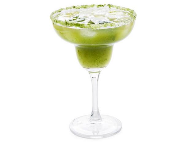 So bereiten Sie eine würzige Gurken-Margarita zu