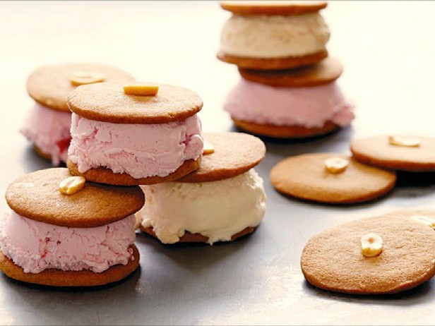 Erdnussbutter-Keks-Eiscreme-Sandwiches