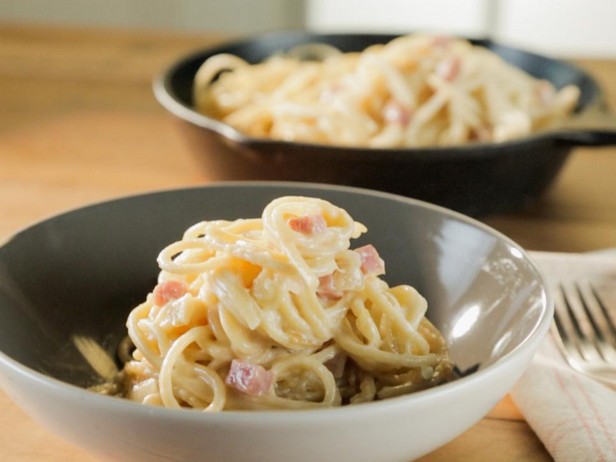 Pasta Carbonara mit Landschinken