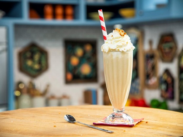 Bananen-Erdnussbutter-Milchshake