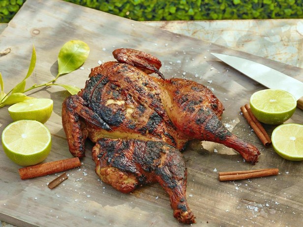 Geräuchertes Hähnchen mit Kardamom, Nelken und Zimt