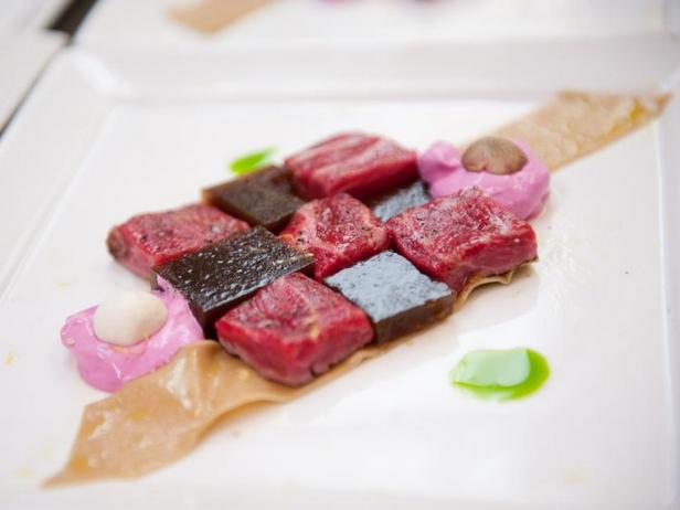 Wie man Rindfleisch Stroganoff "Käse" zubereitet