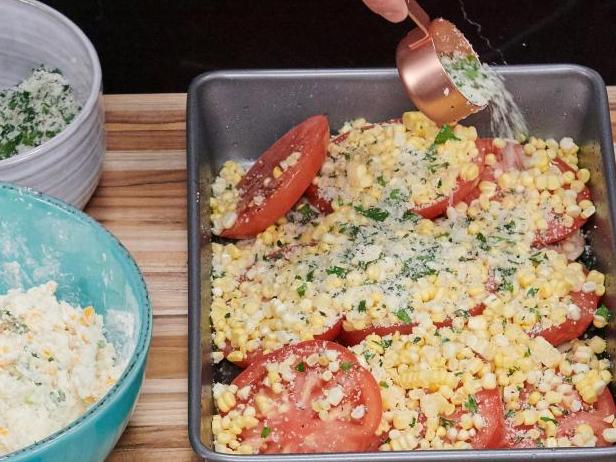Gemüseauflauf mit Käsekruste