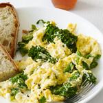 Rührei mit Brokkoli und Ricotta