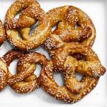 Brezeln mit Salz