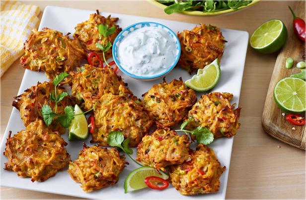 Wie man Süßkartoffelpuffer zubereitet
