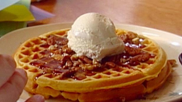 Wie man belgische Süßkartoffelwaffeln zubereitet