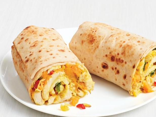So bereiten Sie Süßkartoffel-Hähnchen-Wraps zu