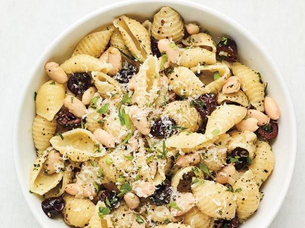 Rezept - Pasta mit Zitrone und Oliven