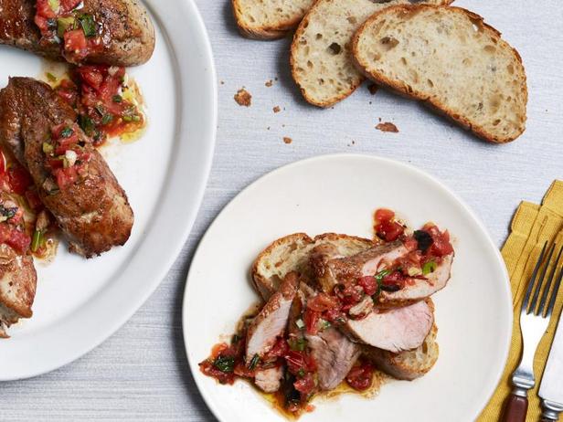 Zubereitung - Schweinefiletsteaks mit geröstetem Tomatenrelish
