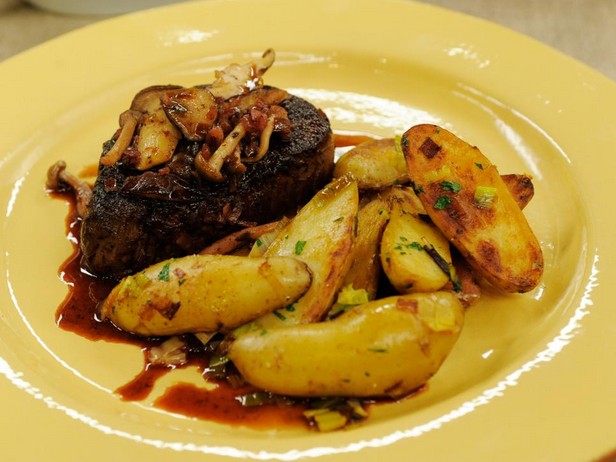 Filet Mignon mit Pilz-Weißweinsauce