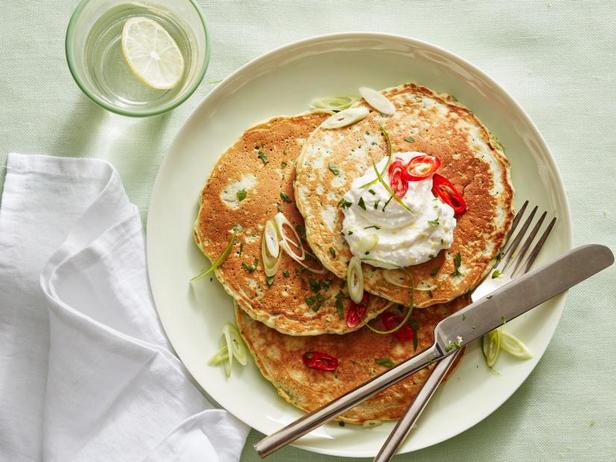 Zubereitung - Kräuter-Ricotta-Pfannkuchen mit würziger Butter