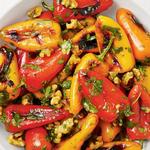 Gegrillte Paprika mit Walnüssen