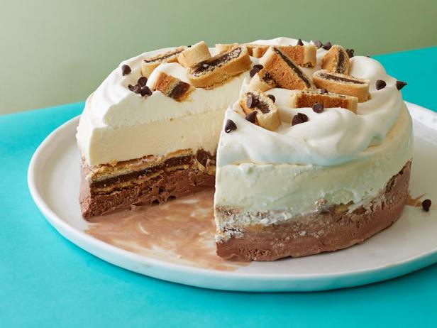 Rezept für Schokoladen-Vanille-Eiscremetorte mit Feigenfüllung