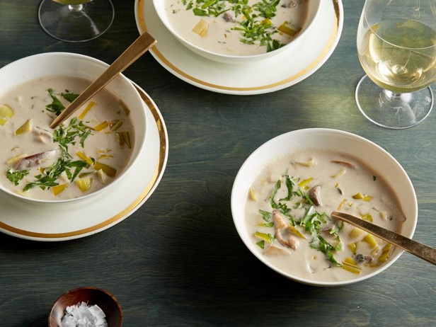 Cremesuppe mit Wildpilzen