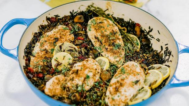 طريقة تحضير طاجن الأرز البري مع الدجاج والفطر
