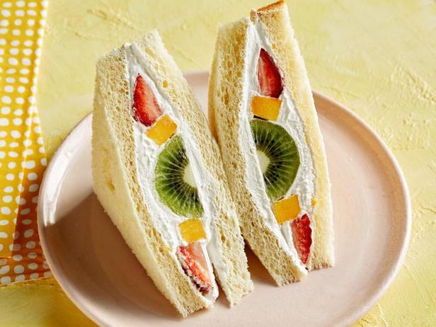 Zubereitung - Sando mit Früchten