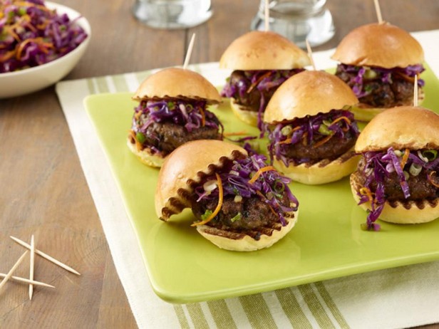 Mini-Sandwiches mit Rindfleisch und Bohnen
