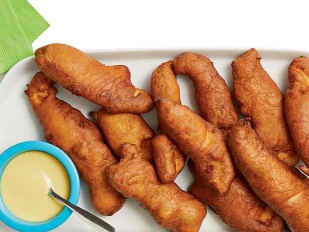 Wie man Hähnchen-Finger mit Maisbutter zubereitet