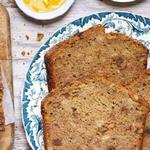 Vollkorn-Bananenbrot mit Schokoladenstückchen