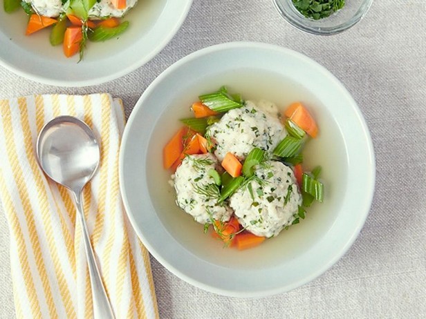 Hühnersuppe mit Matzeknödeln