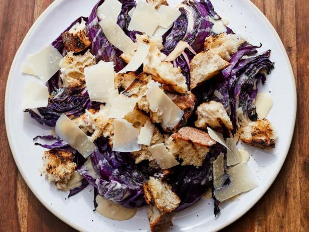 Zubereitung - Gegrillter Grünkohl-Caesar-Salat