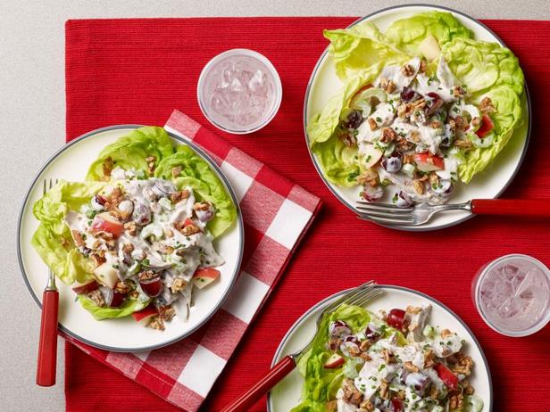 Wie man Waldorf-Salat zubereitet