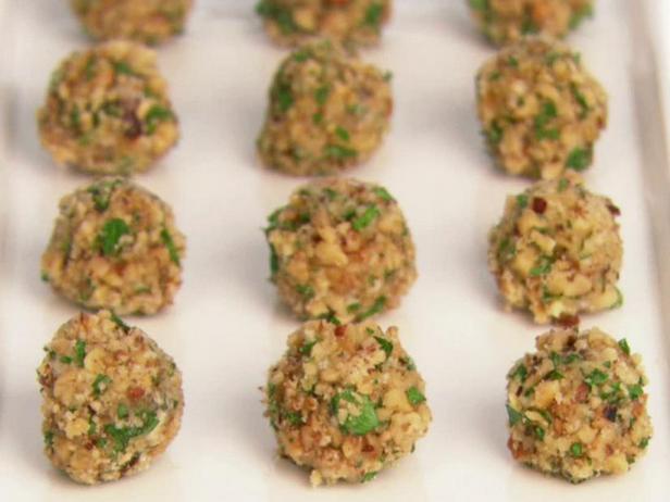 Rezept - Trauben mit Blauschimmelkäse und Walnüssen