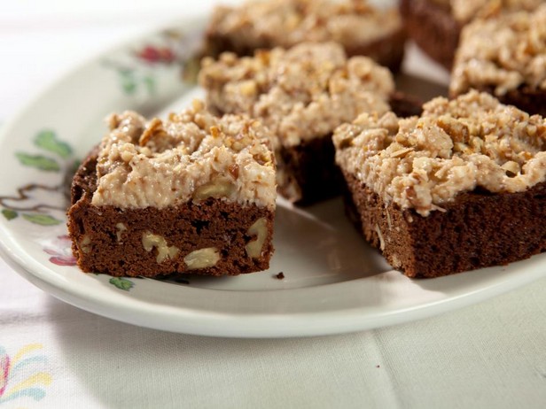Hindistan cevizi soslu brownie