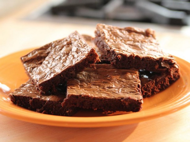 Üç malzemeli brownie
