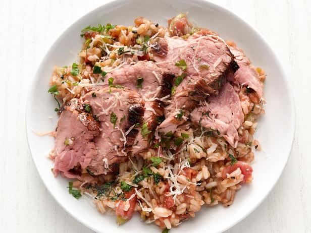 Zubereitung - Schweinefilet mit Kräuterkruste und Tomatenreis