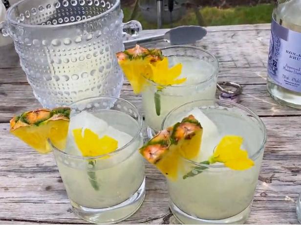 So bereiten Sie einen sommerlichen Stimmungscocktail zu