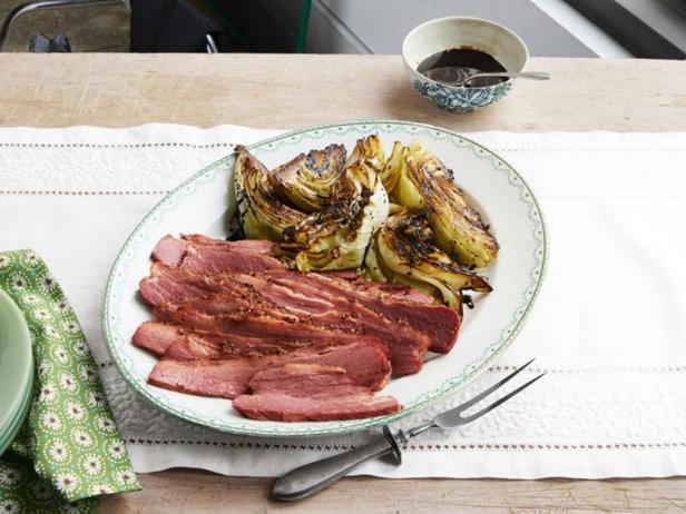 Zubereitung - Corned Beef mit gebackenem Kohl