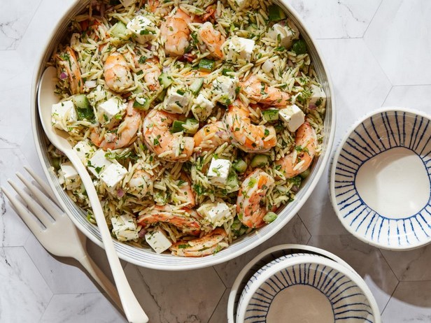 Gebackene Garnelen mit Orzo-Nudeln