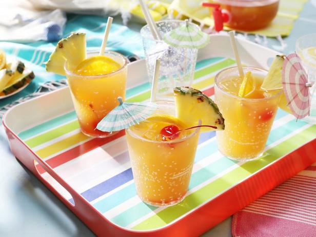 So bereiten Sie den Yolanda-Cocktail zu