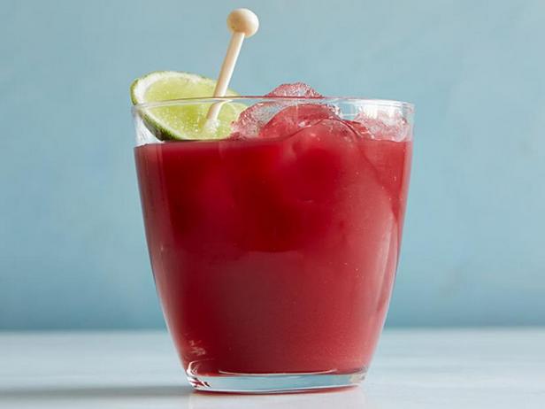 Wie man den Kombucha Cha Cha Cocktail zubereitet
